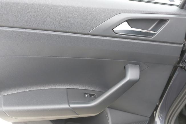 VOLKSWAGEN Polo Photo 32