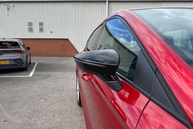 SEAT Ibiza Photo 20