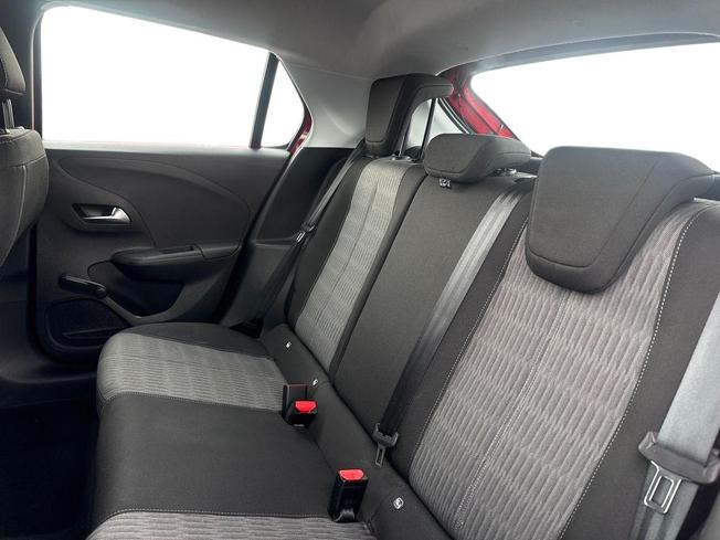 VAUXHALL Corsa Photo 9