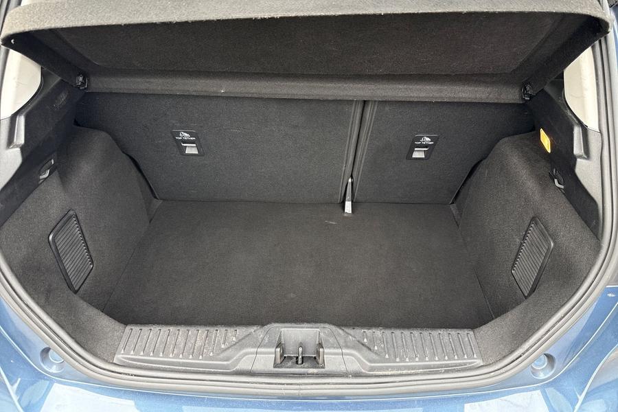 Ford FIESTA Photo autoimg-619035fdc530d756eefa31b767bcadd4a1b4fc29.jpg