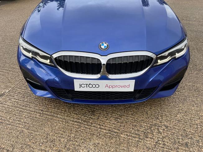 BMW 3 Series Photo 21