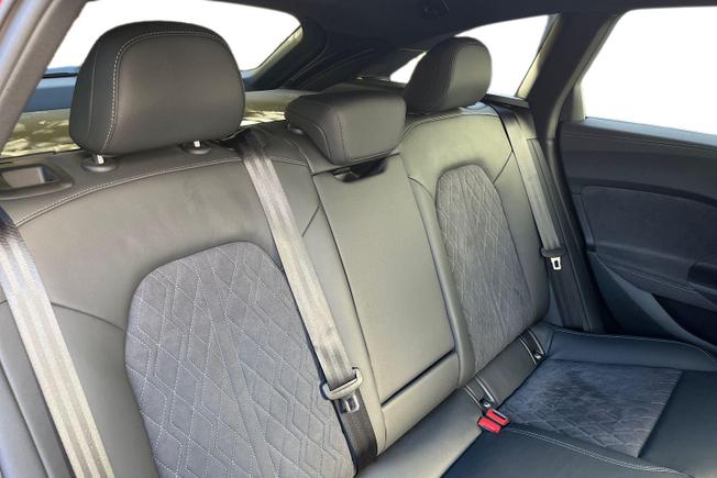 AUDI A5 Avant Photo 10