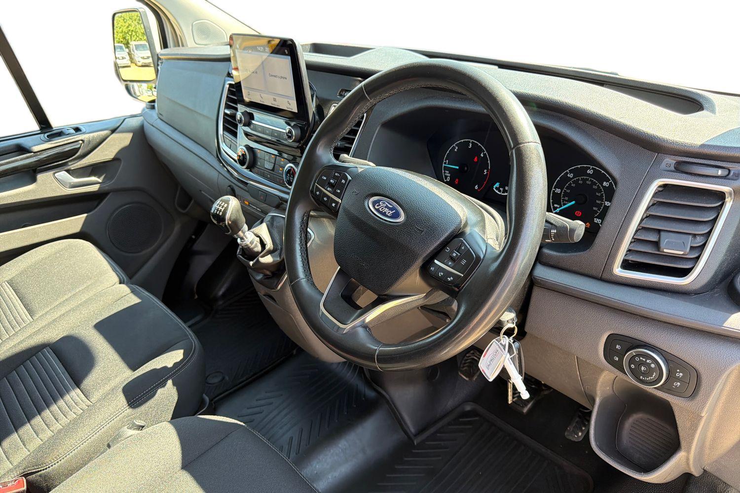 Ford TRANSIT CUSTOM Photo 13
