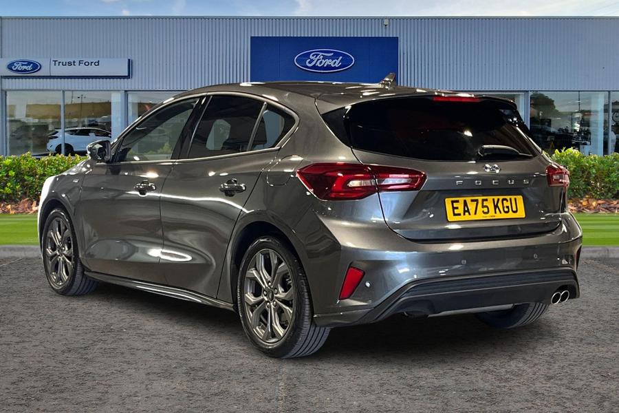 Ford Focus Photo autoimg-619d4aed009e945fb6acf3ed60541d901dd9caa3.jpg