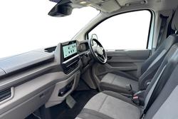 VOLKSWAGEN Transporter Photo 2