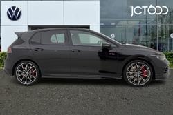 VOLKSWAGEN Golf Photo 4