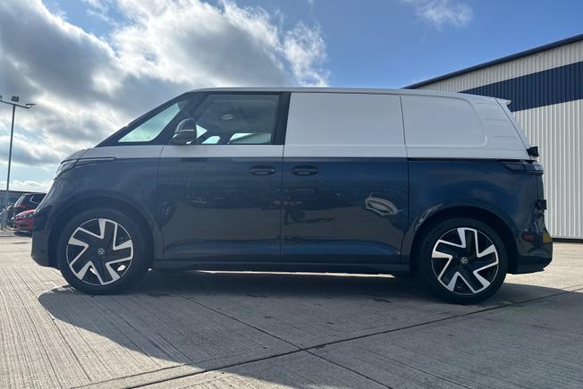 VOLKSWAGEN ID. Buzz Cargo Photo 24