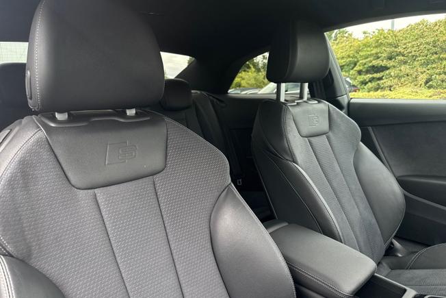 AUDI A5 Photo 32