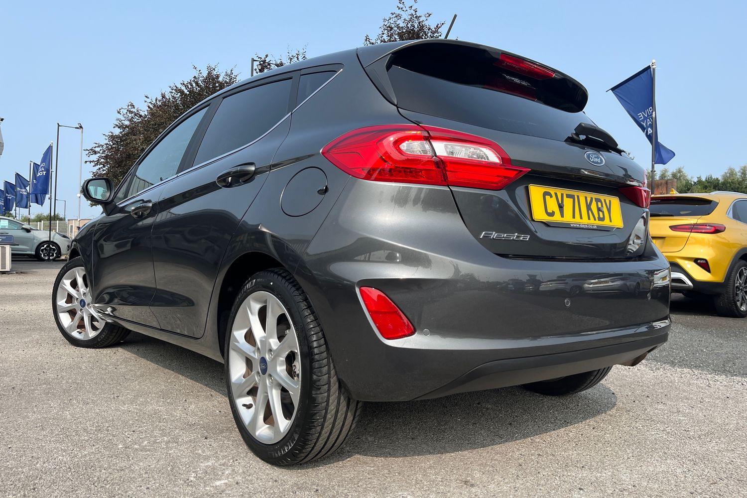 Ford Fiesta Photo 37