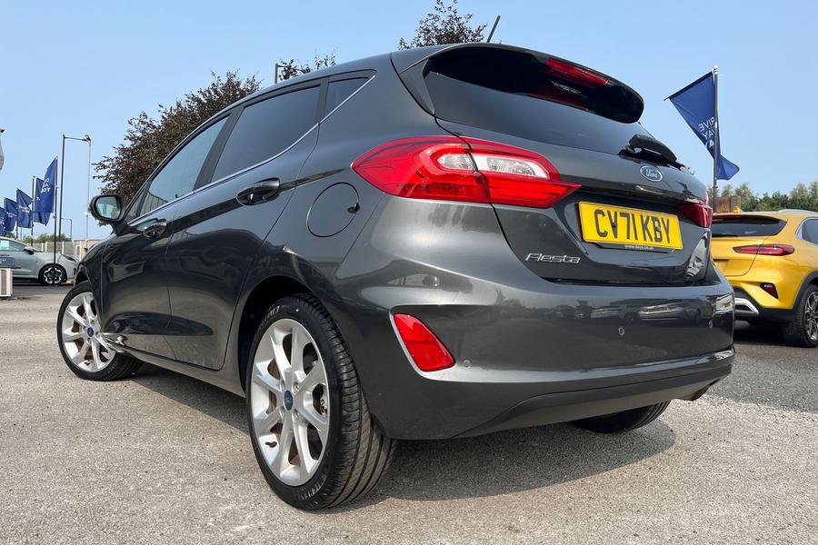 Ford Fiesta Photo autoimg-61aba14c3a1952eba86f3a41e6139307b5be4975.jpg