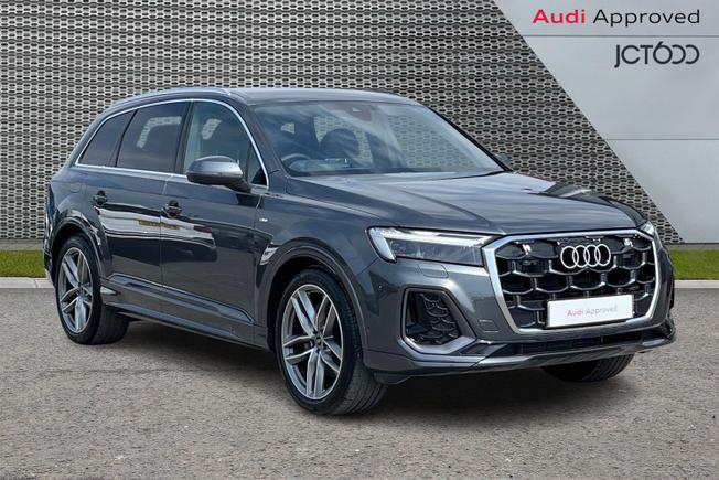 Audi Q7 Photo 1