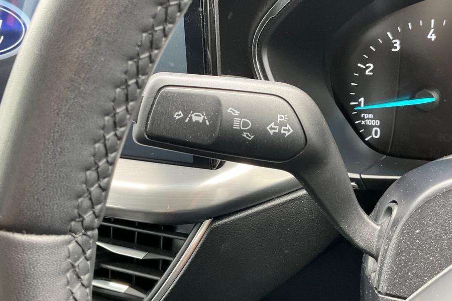 Ford Focus Photo autoimg-61ac66a3add8374a90298b37da00f02672906b52.jpg