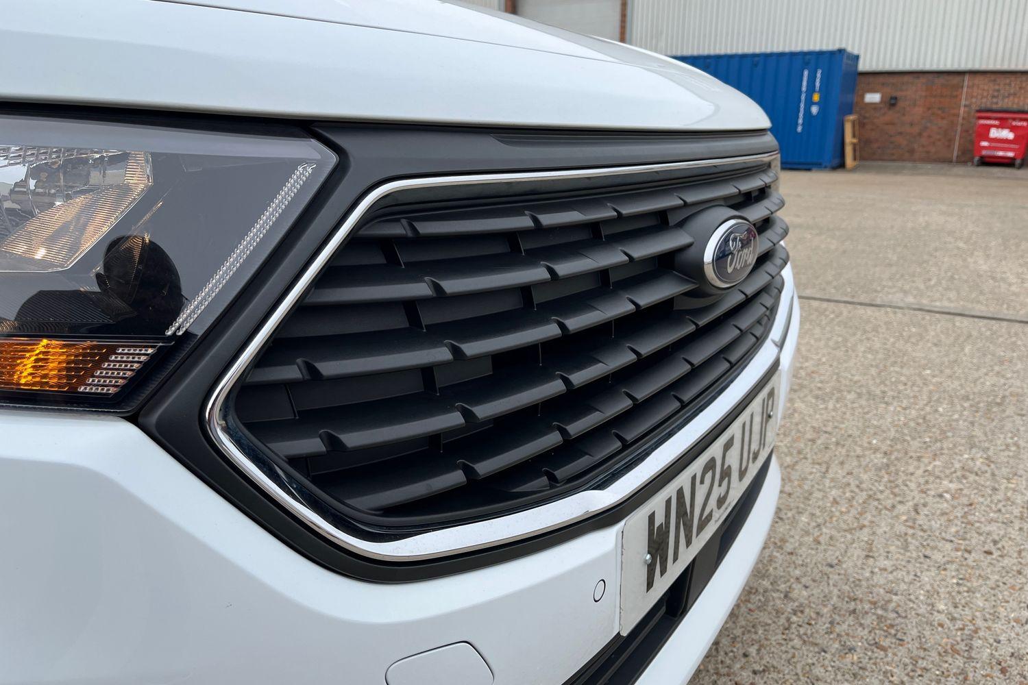Ford TRANSIT CONNECT Photo 36