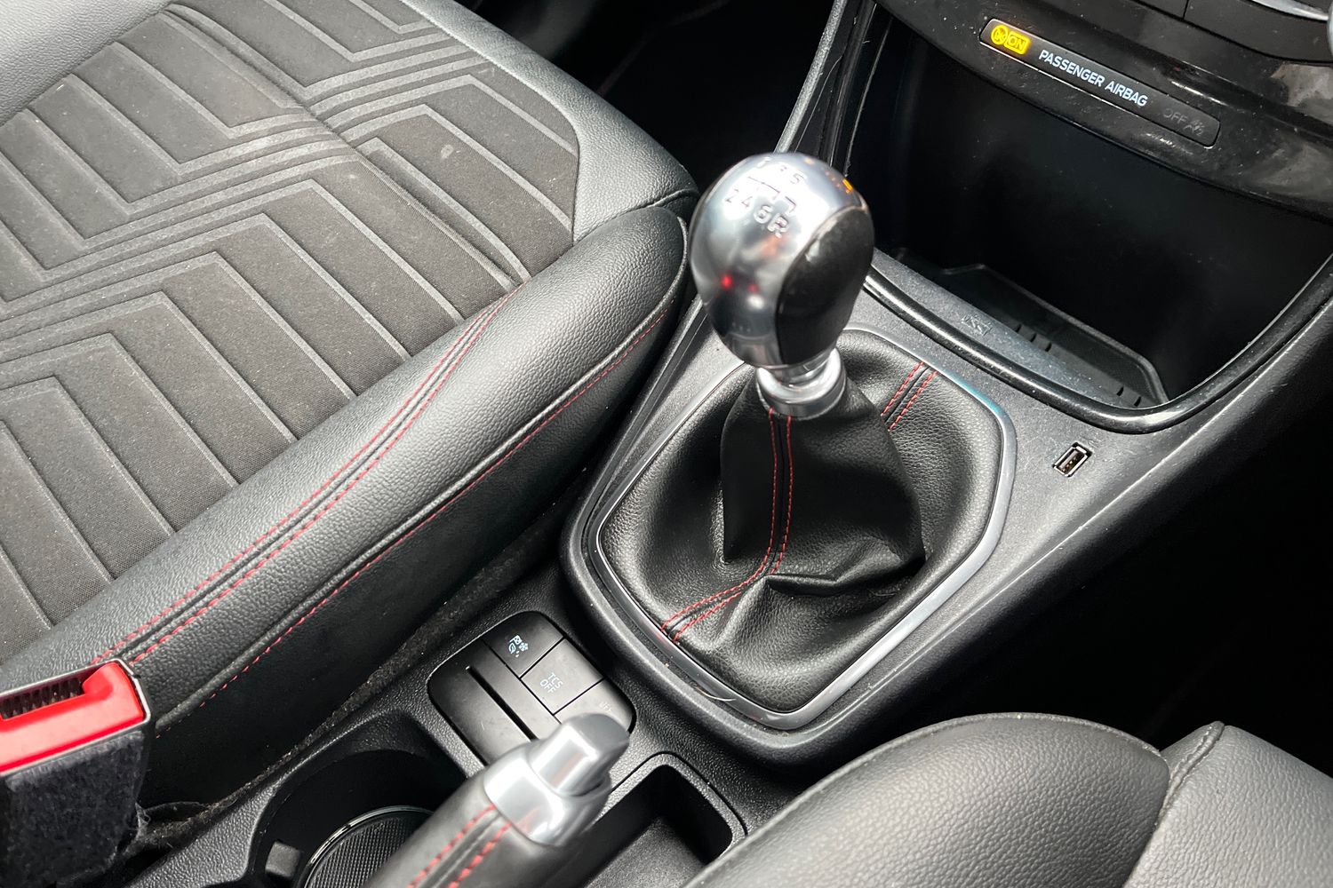 Ford PUMA Photo 30