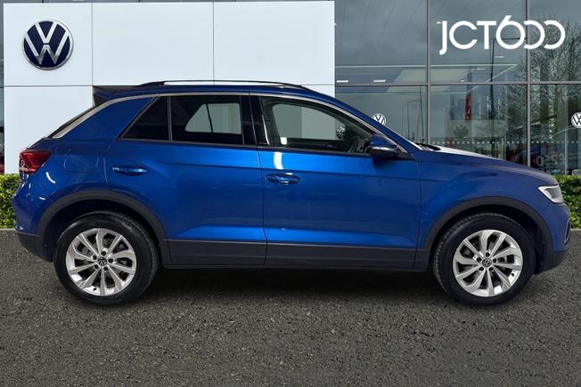Volkswagen T-Roc Photo 4