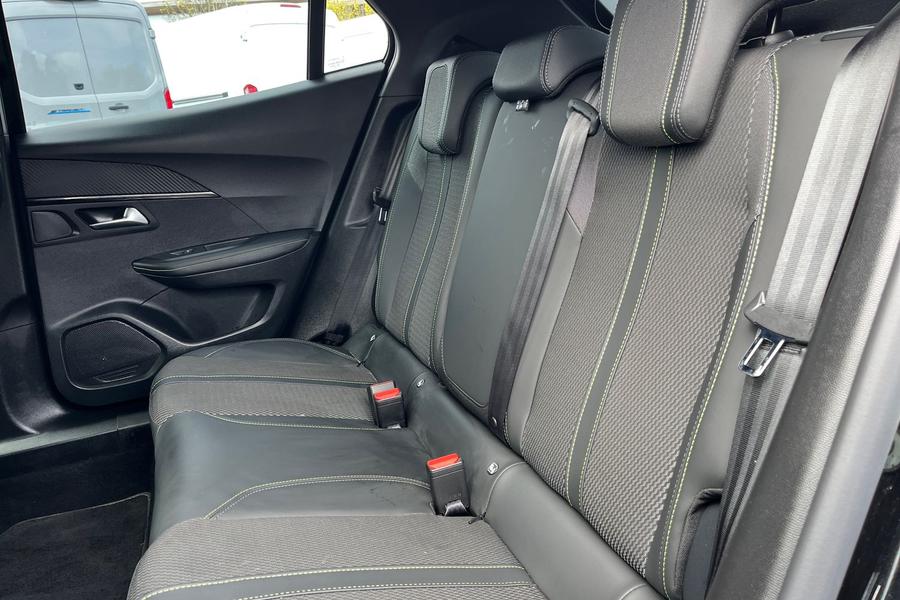 PEUGEOT 2008 Photo autoimg-61b9d5706871f7c91fd3c807f903d4cb16f33d10.jpg