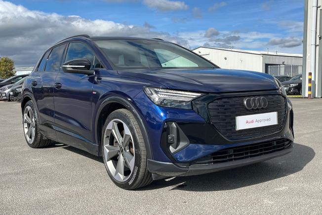 AUDI Q4 e-tron Photo 21