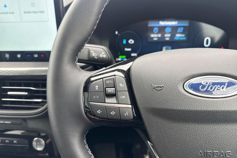 Ford KUGA Photo autoimg-61bccc4026d5b4594fe5f780b537c9cc5fbfc055.jpg