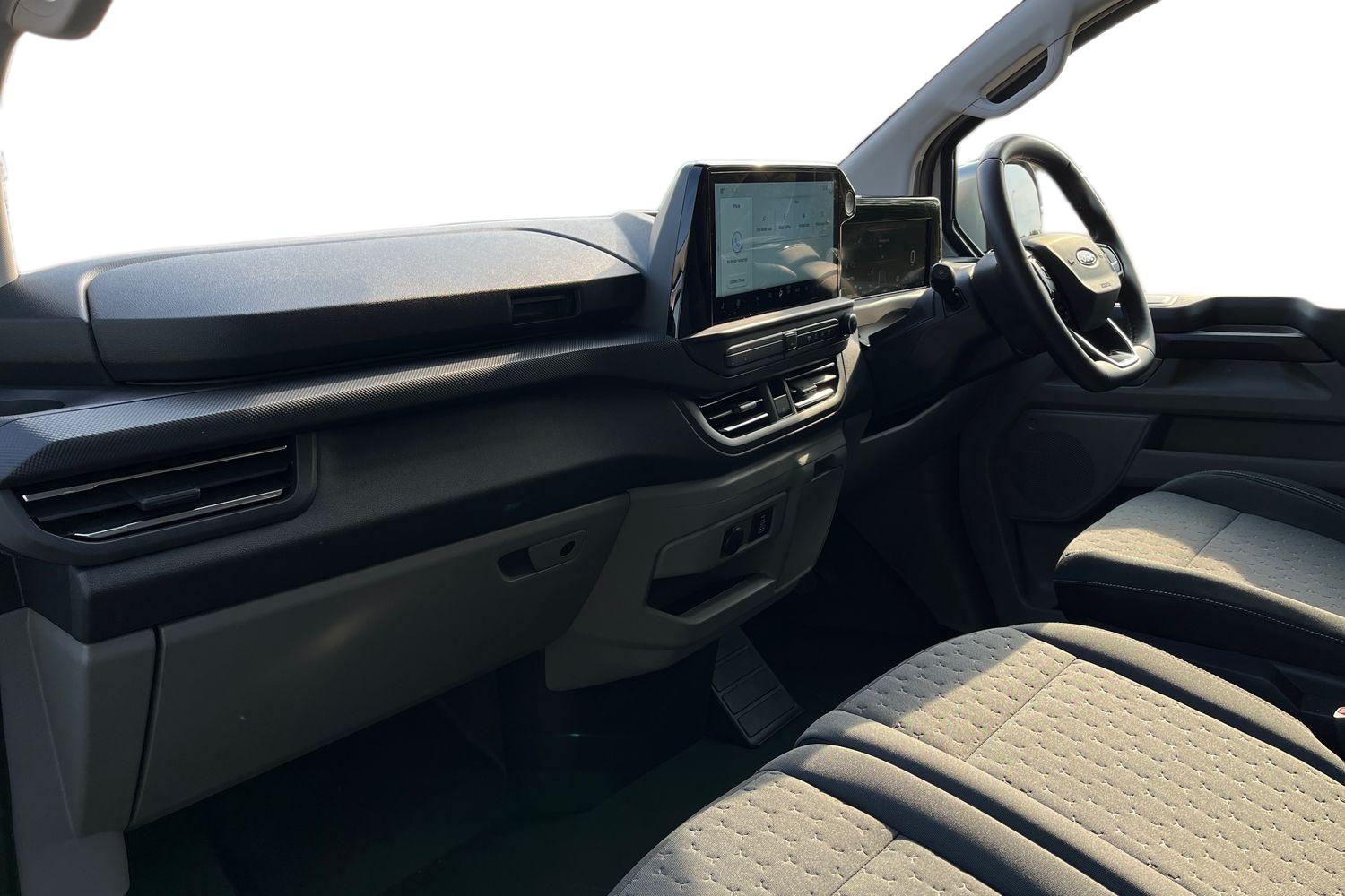 Ford TRANSIT CUSTOM Photo 2