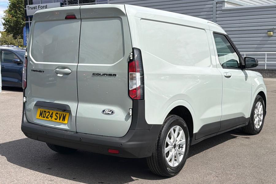 Ford TRANSIT COURIER Photo autoimg-61c4a1f72c2ec371f07b2c6cd65f8d1b98121aaf.jpg