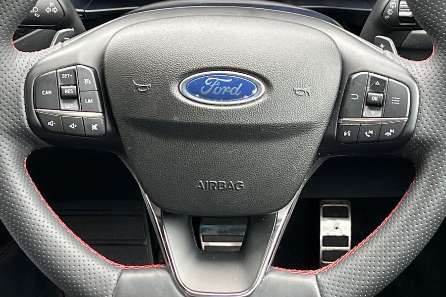 Ford Focus Photo autoimg-61c6839d8c47210df6e215df1cfc20b7012904a3.jpg