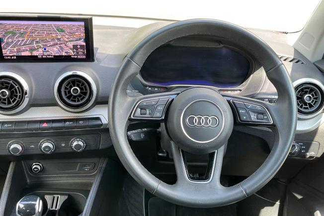AUDI Q2 Photo 11