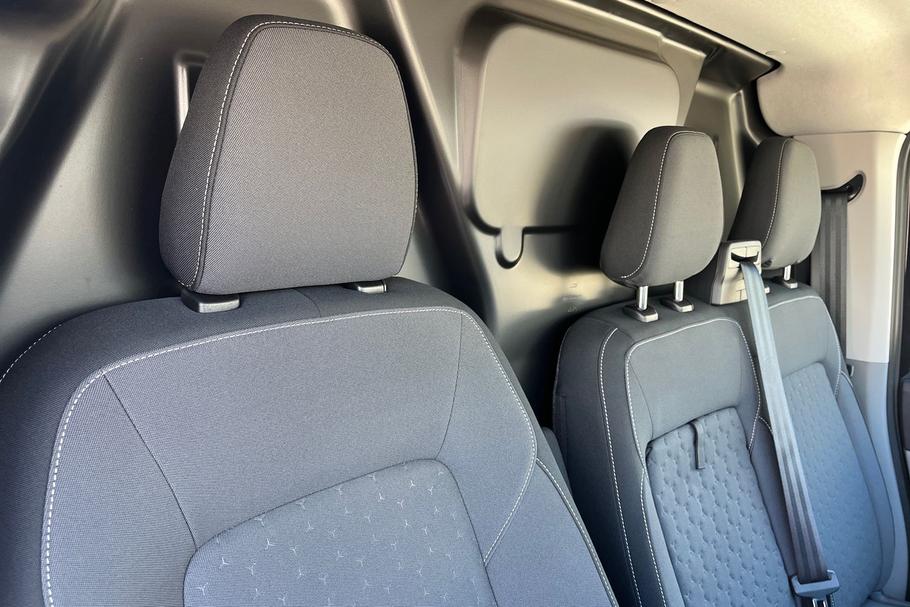 Used Ford TRANSIT CUSTOM WP75RYF 25