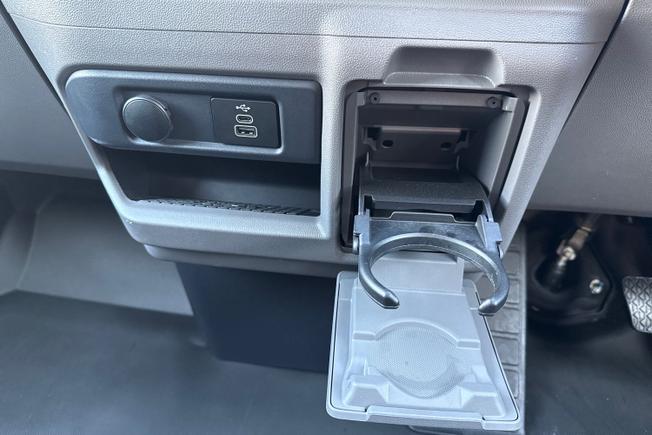 VOLKSWAGEN Transporter Photo 27