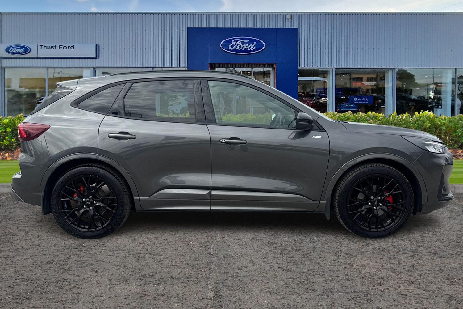 Ford KUGA Photo 2