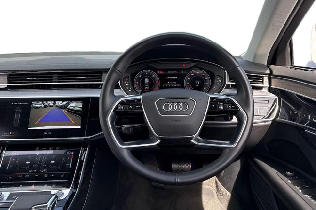 AUDI A8 Photo 11