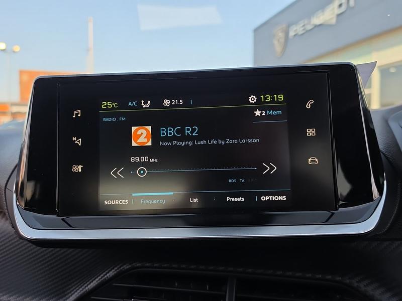 Used Peugeot E-2008 YB71SKU 20