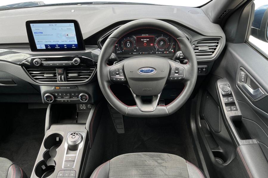 Ford Kuga Photo autoimg-61d2c9e7fcb71cf3f9c60444ecf7337649cec4b9.jpg