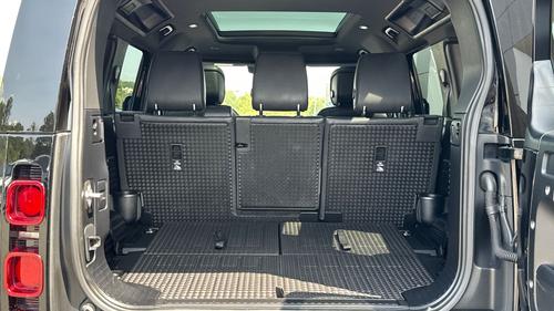 Land Rover Defender Photo autoimg-61d35eb962d0fdef03ce61d4244750e4a504177d.jpg