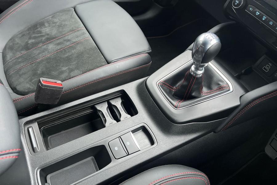 Ford KUGA Photo autoimg-61d6aaf7281db6d5b2650b895c13adff79399d25.jpg