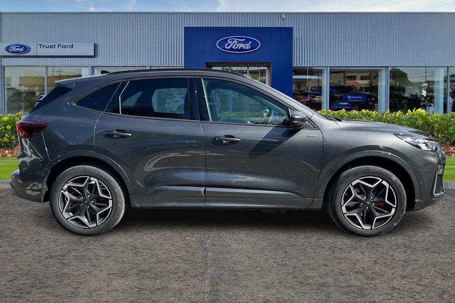 Ford KUGA Photo autoimg-61d6f0a1fbf8ad80d0f425b8d8be1f48eae4eae6.jpg