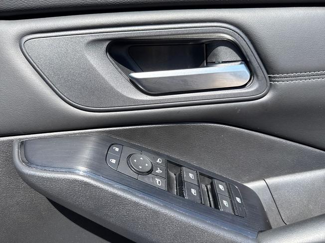 NISSAN Qashqai Photo 29