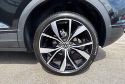 VOLKSWAGEN T-Roc Photo 5