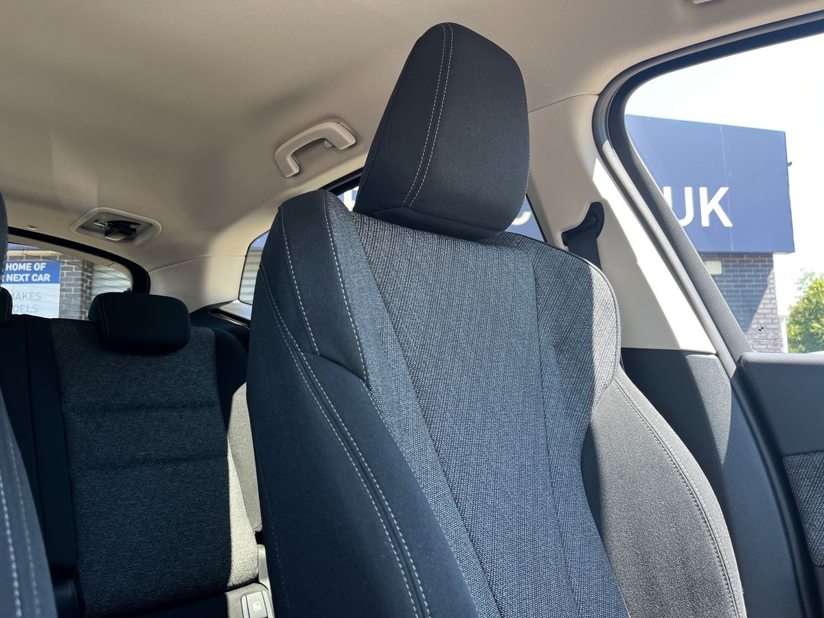 BMW 2 Series Active Tourer Photo 35