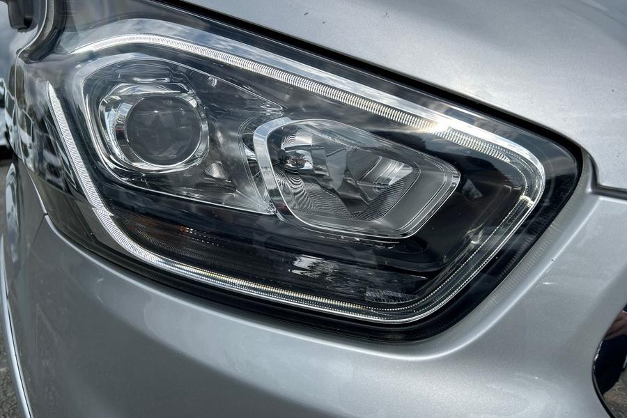 Ford TOURNEO CUSTOM Photo autoimg-61dc45d136e0306243f4648b260a43cfbb327da6.jpg