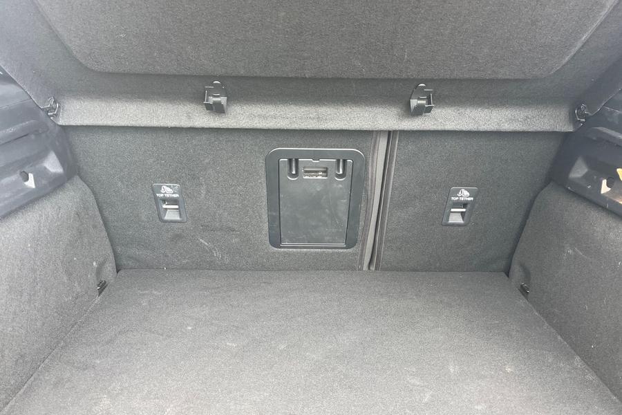 Ford FOCUS Photo autoimg-61de39b7644ec6454d7c0021b147c0fba95aca15.jpg