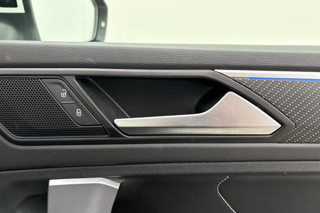 VOLKSWAGEN Tiguan Photo 29