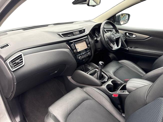 NISSAN Qashqai Photo 2