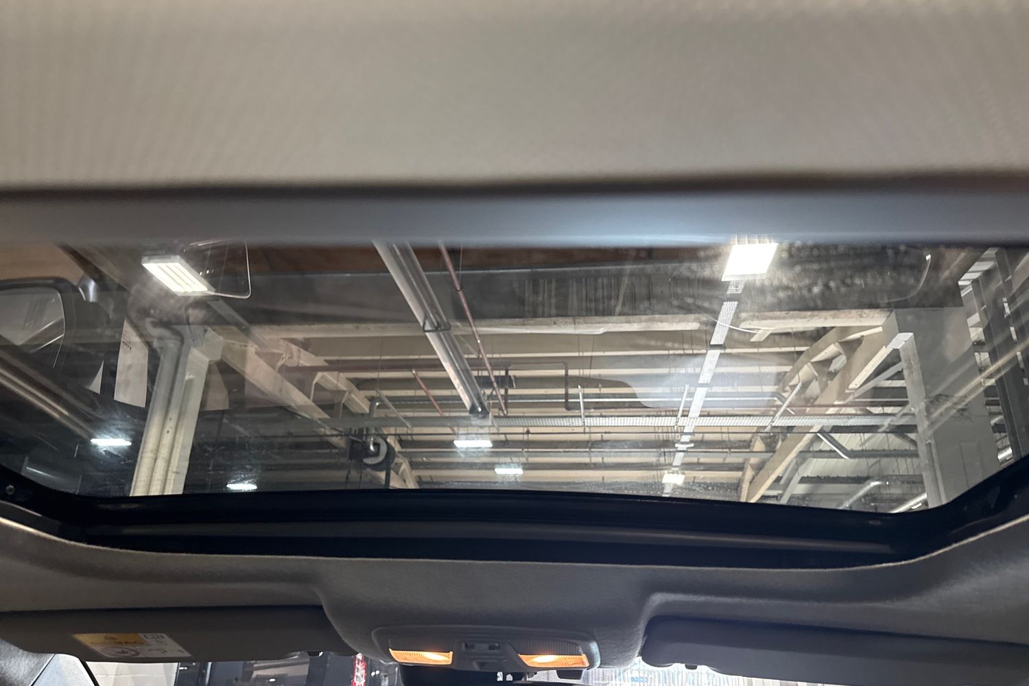 Suzuki S-Cross Photo 23
