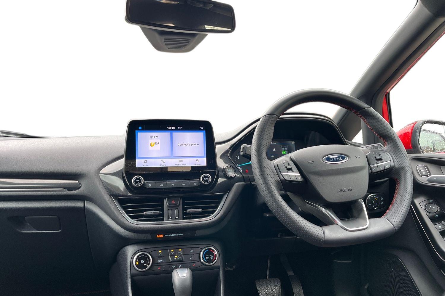 Ford FIESTA Photo 9