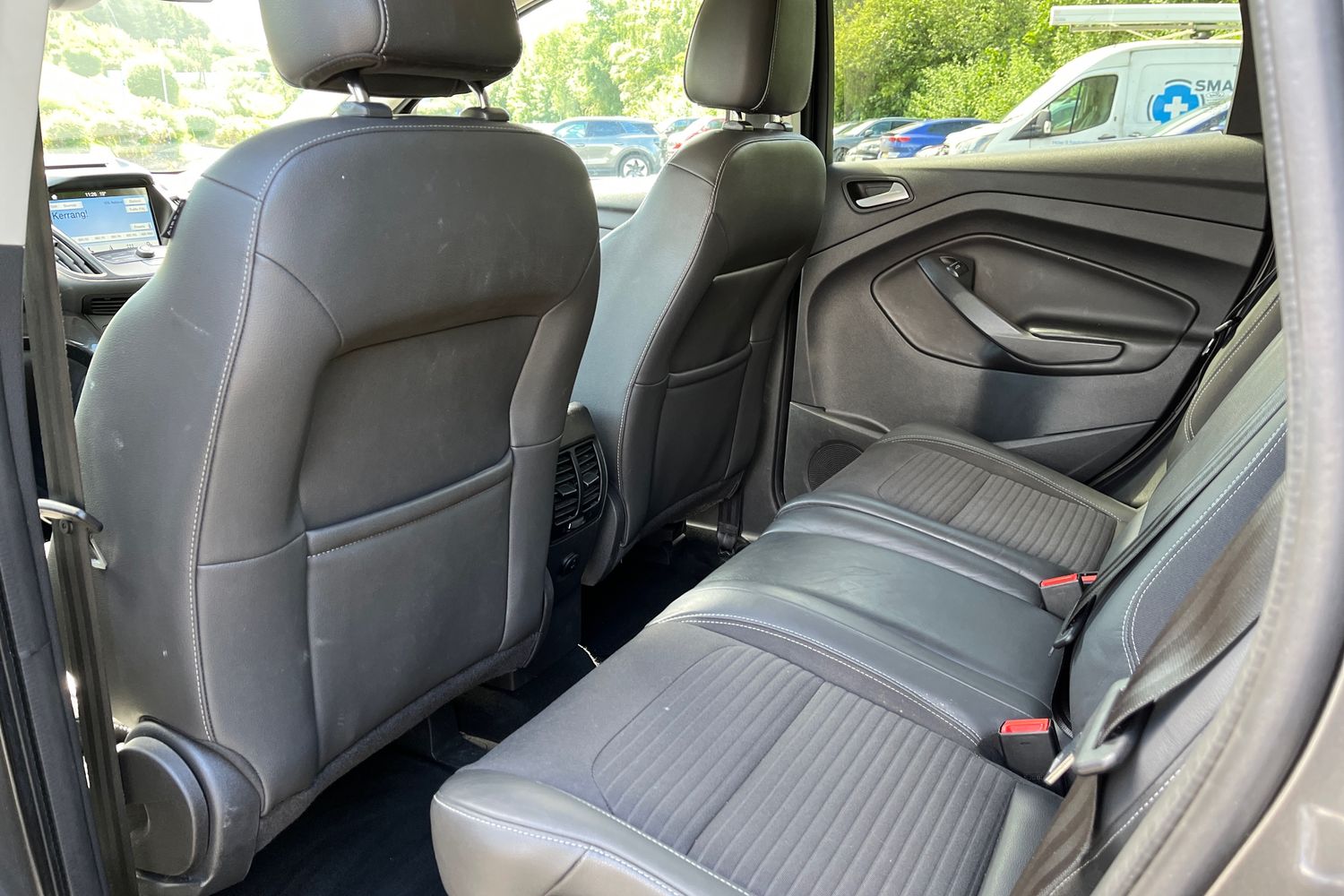 Ford KUGA Photo 35