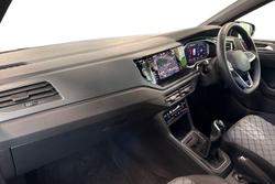 VOLKSWAGEN Polo Photo 2