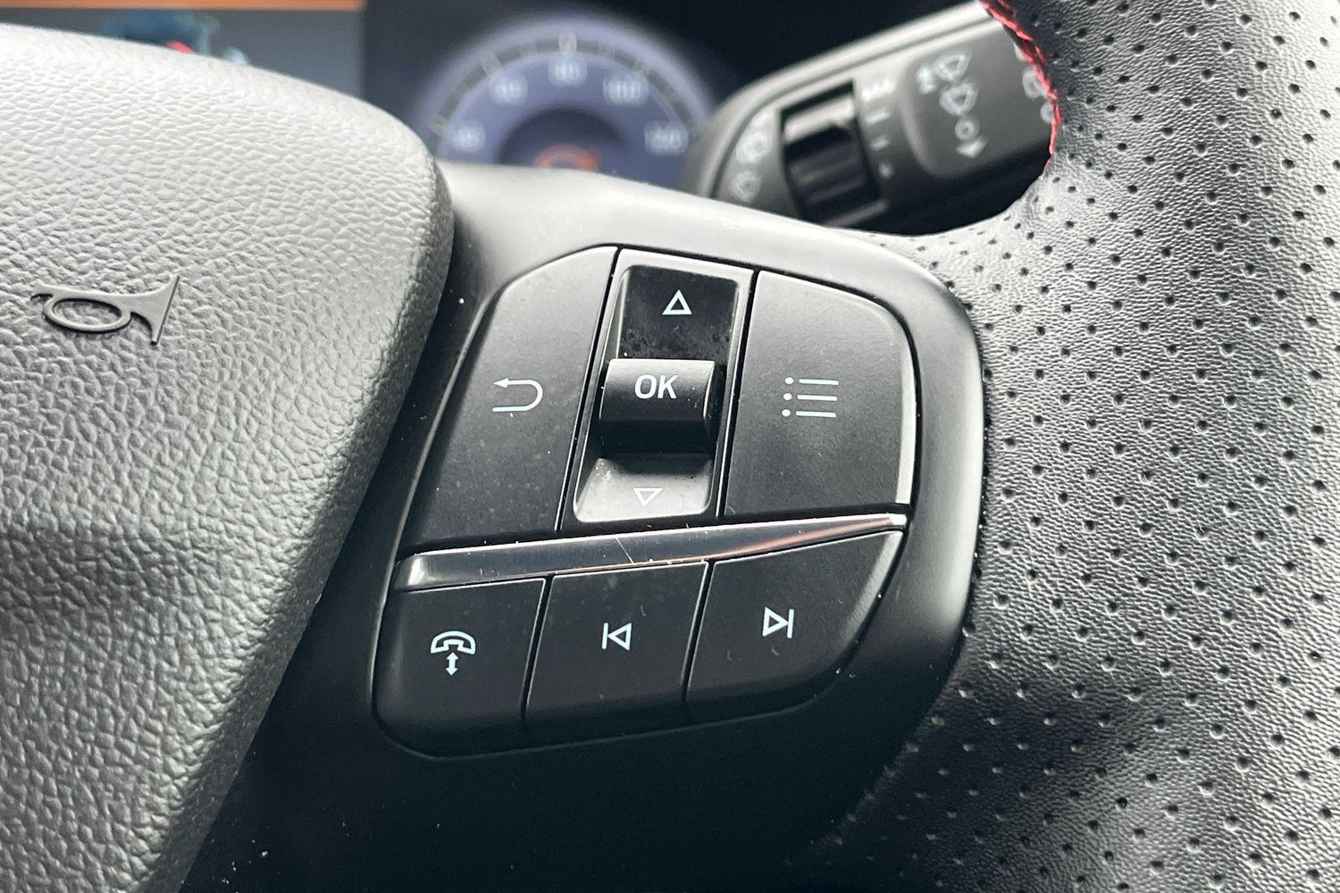 Ford KUGA Photo 32