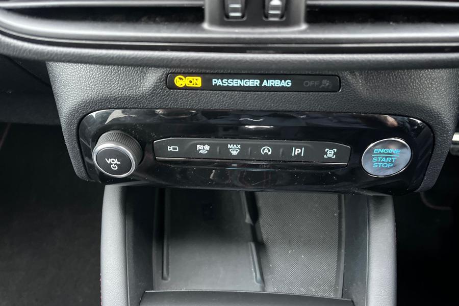 Ford KUGA Photo autoimg-61eb3f66f529313a68e666d5e295e29c0f281471.jpg
