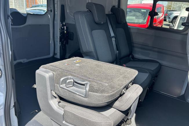 VOLKSWAGEN Transporter Photo 35