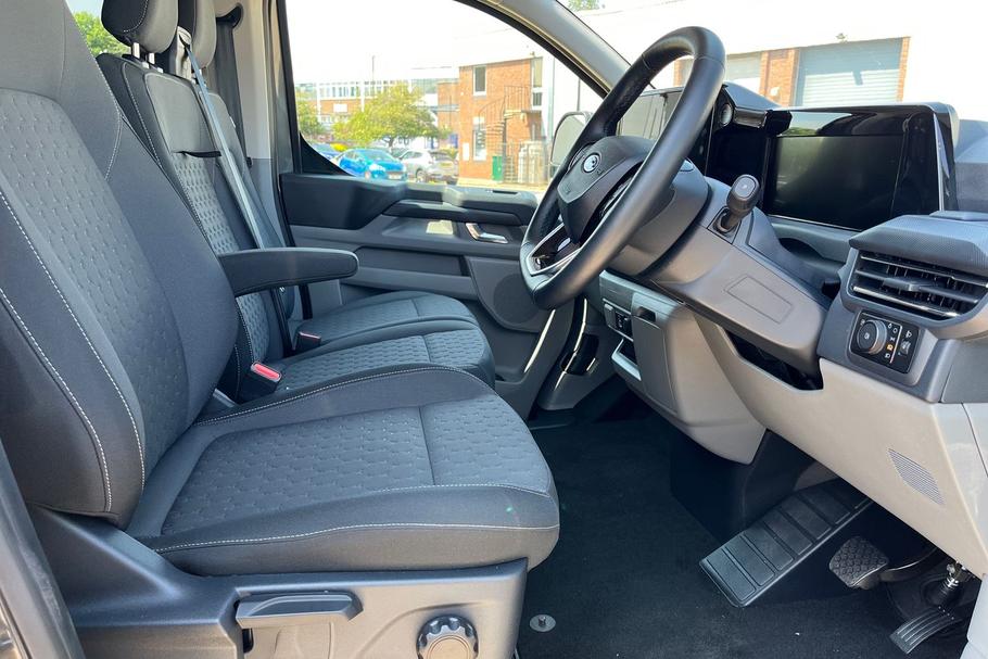 Used Ford TRANSIT CUSTOM LC26TZG 32